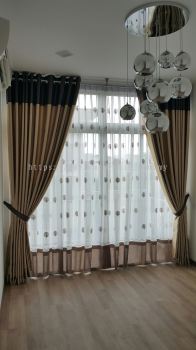 Eye Let Curtain 