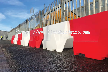 Water Filled Road Barriers