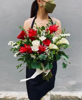 ROM/ Wedding Floral Arrangement
