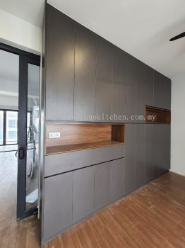CUSTOM SHOE CABINET