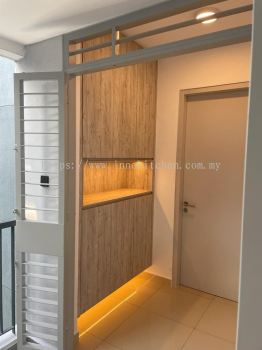 HANGING SHOE CABINET