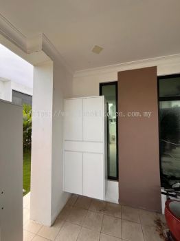 HANGING SHOE CABINET