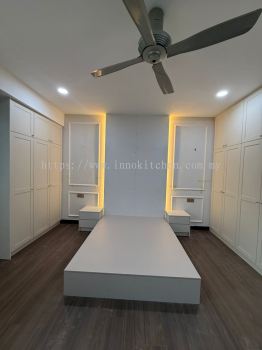 CUSTOM BEDFRAME & HEAD