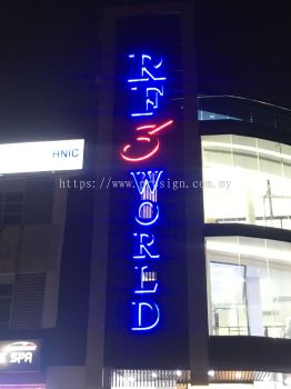 STAINLESS STEEL BOX UP LED BACKLIT (RF3 WORLD, 2021, PUTRA HEIGHT)