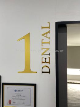 2MM THK GOLD ACRYLIC MIRROR CUT OUT LETTERING SIGNGAGE (DENTAL, 2022, SELAYANG)