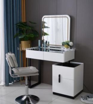 Eleanor Dressing Table