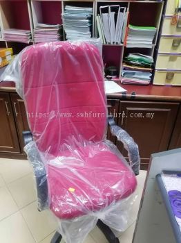 L Shape Executive Manager Office Table | Meja Guru Pejabat Bentuk L | Office Chair Medium Back | Kerusi Pejabat Beroda Cikgu | Modern 3 Seater Office Sofa | Office Furniture | Penang | KL | Perak | Kedah | Pahang | Perlis | Melaka | 