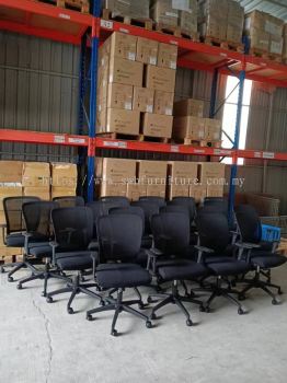 Gudang Kerusi Pejabat Beroda Berkualiti Dan Murah | Office Chair Mesh Medium Back | Office Chair Penang | Office Furniture | KL | Cheras | Klang | Ipoh | Perak | Penang | Bertam 