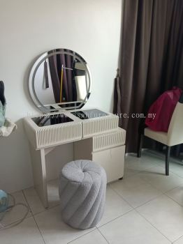 Modern Dressing Table with LED Mirror | Luxury Makeup Vanity Table | Dressing Table with LED Mirror & Safety Box Malaysia