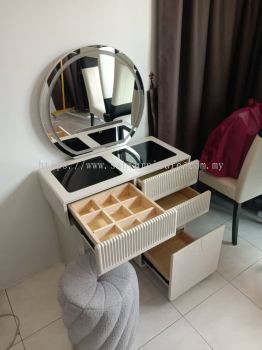 Modern Dressing Table with LED Mirror | Luxury Makeup Vanity Table | Dressing Table with LED Mirror & Safety Box Malaysia