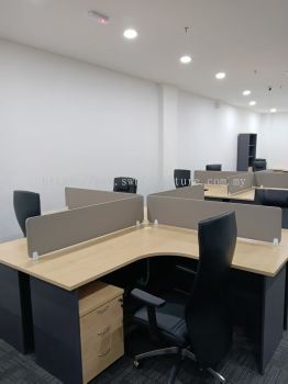 4 Seater Office Workstation Desk | Modern Office Cubicle Furniture | 4 Person Office Cubicle & Modular Desk Supplier | Office Furniture Penang, Deliver Batu Kawan, Georgetown, Bayan Lepas, Kulim Hi Tech