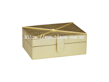 Golden Cosmetic Box - 17