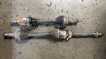 TOYOTA WISH ANE10 2.0CC DRIVE SHAFT SET