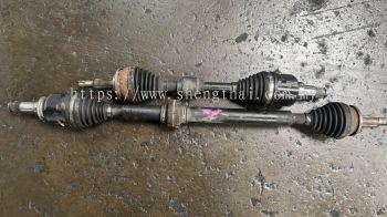 TOYOTA PRIUS ZVW30 DRAVE SHAFT