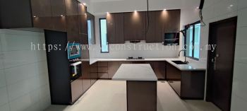 4G Glass/Aluminium Kitchen Cabinet