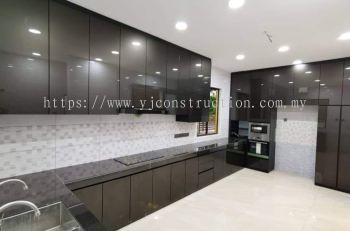 4G Glass/Aluminium Kitchen Cabinet