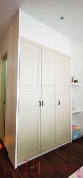 Swing door Wardrobe