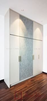 Swing door Wardrobe