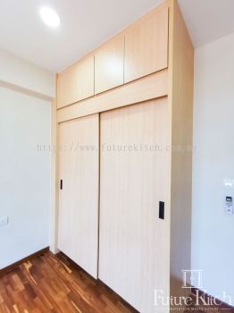 Sliding wardrobe