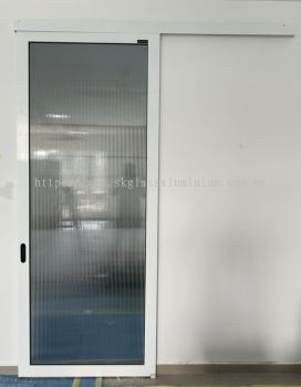 Hanging Door at Jalan Kebun
