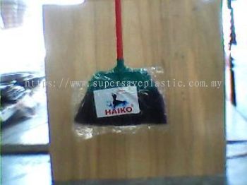 HAIKO BLACK BROOM