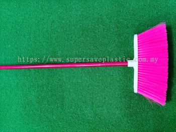 XB8805SS BROOM W/4FT WOOD HANDLE