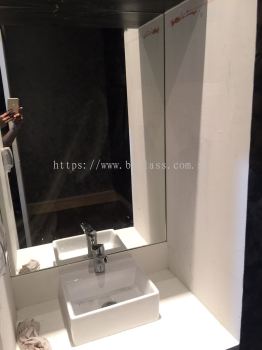 Bathroom BMG Mirror