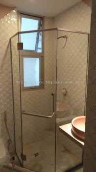 Diamond Shape Lavatory Shower Scree