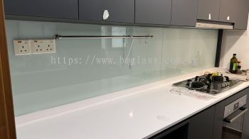 Radiant Glass Kitchen Backsplash - Illuminate Your Culinary Haven