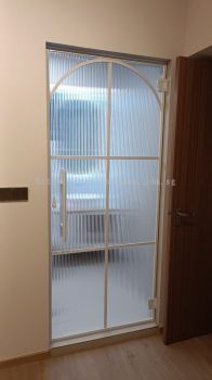 Elegance and Privacy Combined: Round Glass Door with Reeded Tempered Glass