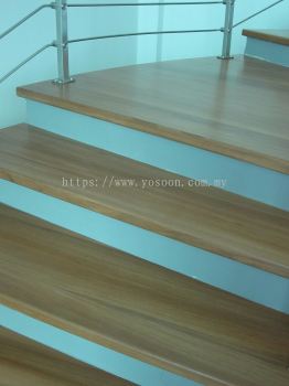 Teak Staircase 14