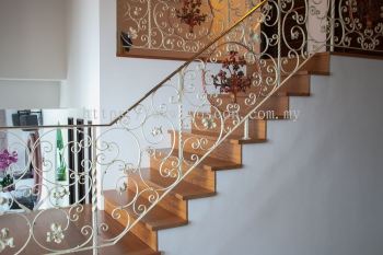 Teak Staircase 8