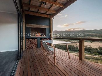 OUTDOOR DECKING SECTION