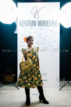 JB high tea fashion show