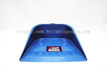 Dust Pan c/w Handle