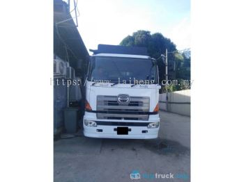 2020 Hino 700 30,000kg