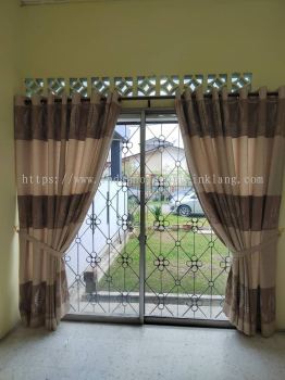 Installation Rod Aluminum with Curtain and Zebra Blind in Taman Maznah Jalan Songket 5 Single Storey House 