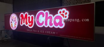 ����ֱ��3D LED���淢��ʱ�г������ϵ�������ҵ�캽�߷���PUCHONG��CHERAS