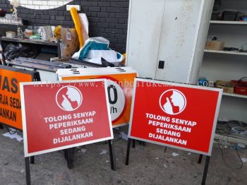 TOLONG SENYAP JKR A BOARD STAND SIGNAGE AT PULAU PINANG PENANG MALAYSIA