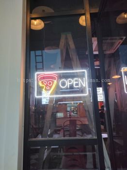 US PIZZA INDOOR LED NEON SIGNAGE AT TEMERLOH MARAN SRI JAYA CHENOH KUANTAN PAHANG 