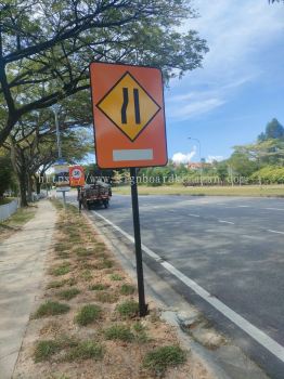 AWAS JKR ROAD STAND SIGNAGE AT KUANTAN, BANDAR INDERA MAHKOTA. PANCHING, SUNGAI LEMBING, GAMBANG, BESERAH, GEBENG, PENOR, SUNGAI KARANG, BATU HITAM, CHENDOR, TANJUNG LUMPUR, TELUK CEMPEDAK, CHERATING PAHANG MALAYSIA