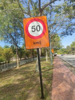 AWAS JKR ROAD STAND SIGNAGE AT KUANTAN, BANDAR INDERA MAHKOTA. PANCHING, SUNGAI LEMBING, GAMBANG, BESERAH, GEBENG, PENOR, SUNGAI KARANG, BATU HITAM, CHENDOR, TANJUNG LUMPUR, TELUK CEMPEDAK, CHERATING PAHANG MALAYSIA