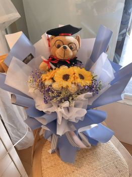 Graduation Bear And Sunflower