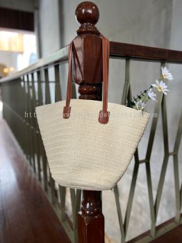 Woven Straw Mat Bag  High Capacity Beach Bag Bucket Bag Underarm One Shoulder Tote 