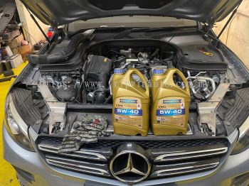 Mercedes Benz W212 VMO ENGINE OIL 