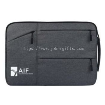 15.6" Urban Waterproof Laptop Pouch