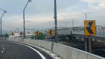 Highway JKR Direction Stand Signage at BUKIT KEMUNING | KAMPUNG JAWA | PANDAN INDAH | SHAMELIN | PUCHONG JAYA | PUDU | PUNCAK ALAM | PUNCAK JALIL | BUKIT JALIL | SAUJANA IMPIAN | SETIA ALAM