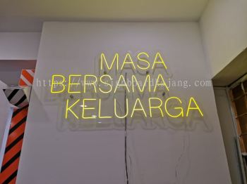 Perniagaan BB KIM WAH Hulu Langat - Led Neon 