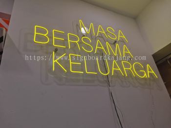 Perniagaan BB KIM WAH Hulu Langat - Led Neon 