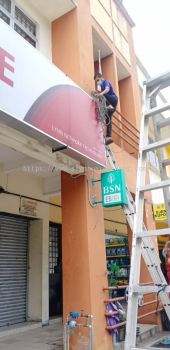 KEDAI PAPAN TANDA LIGHTBOX SIGNBOARD AT TAMAN BUKIT SEGAR, BANDAR TUN RAZAK.